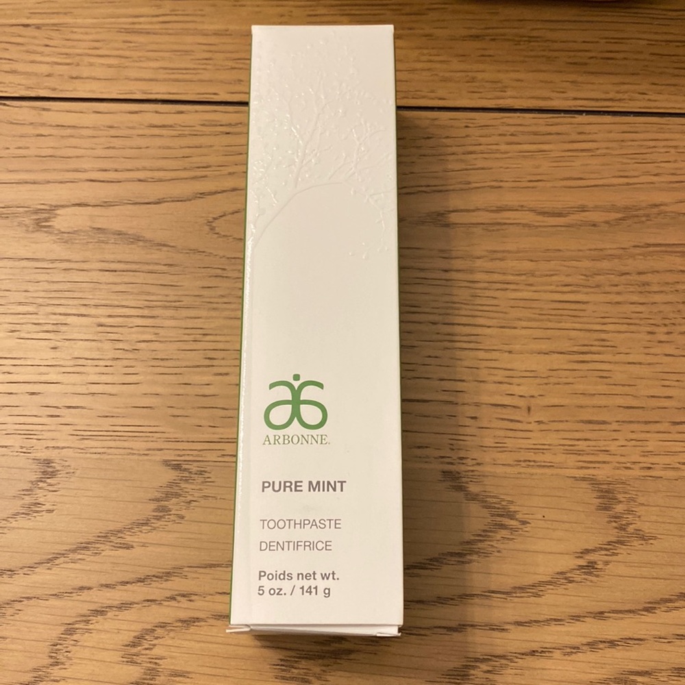 Arbonne Pure Mint Toothpaste-New in Box
